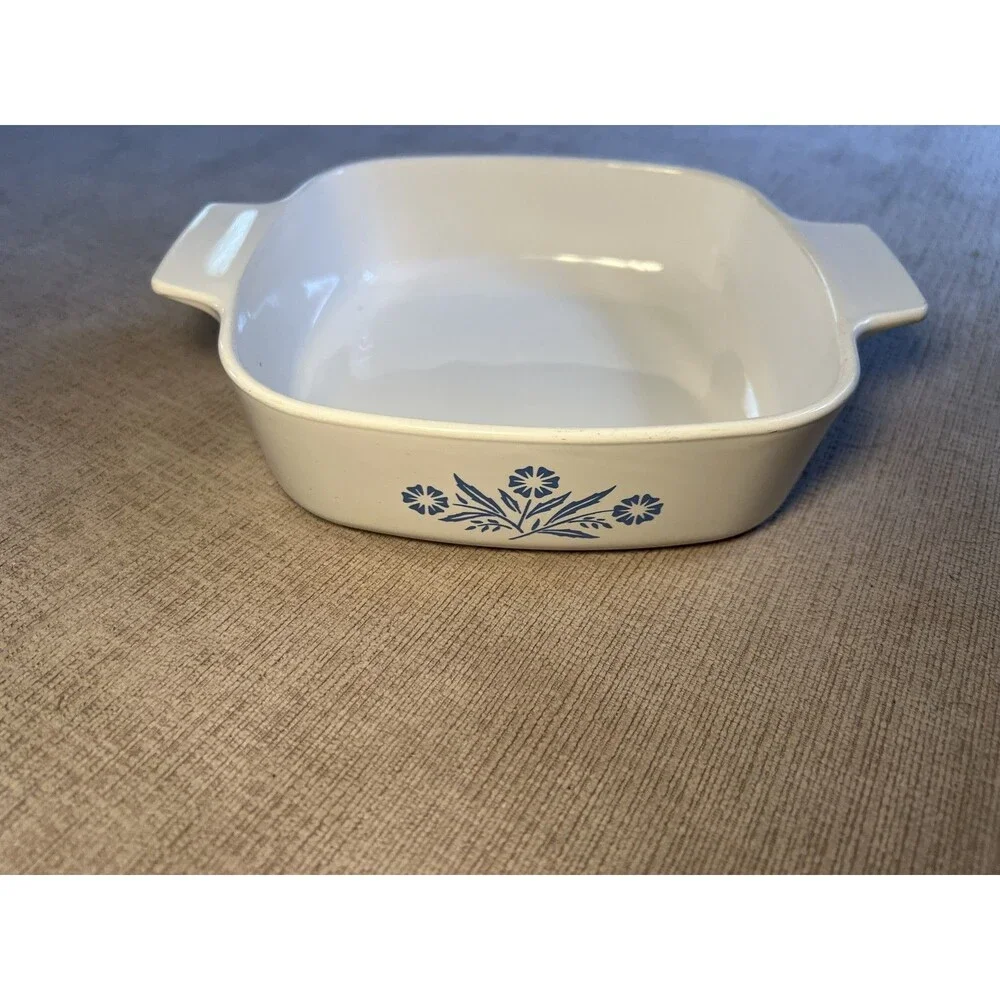Vintage Corning Ware Blue Cornflower 1 Quart Square Baking Dish USA Ovenware Han